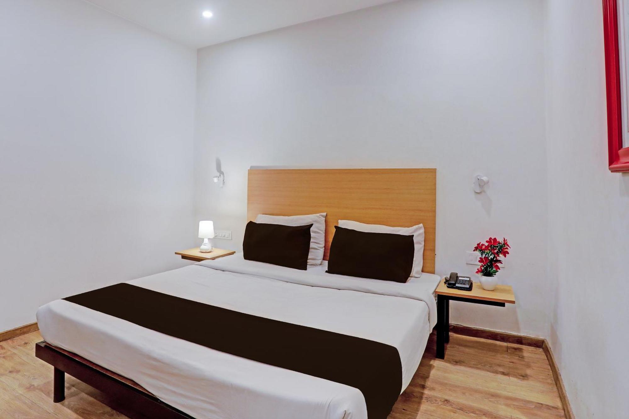 Townhouse Near Secunderabad Railway Station, Yashoda Hospital, Patny Centre Dış mekan fotoğraf